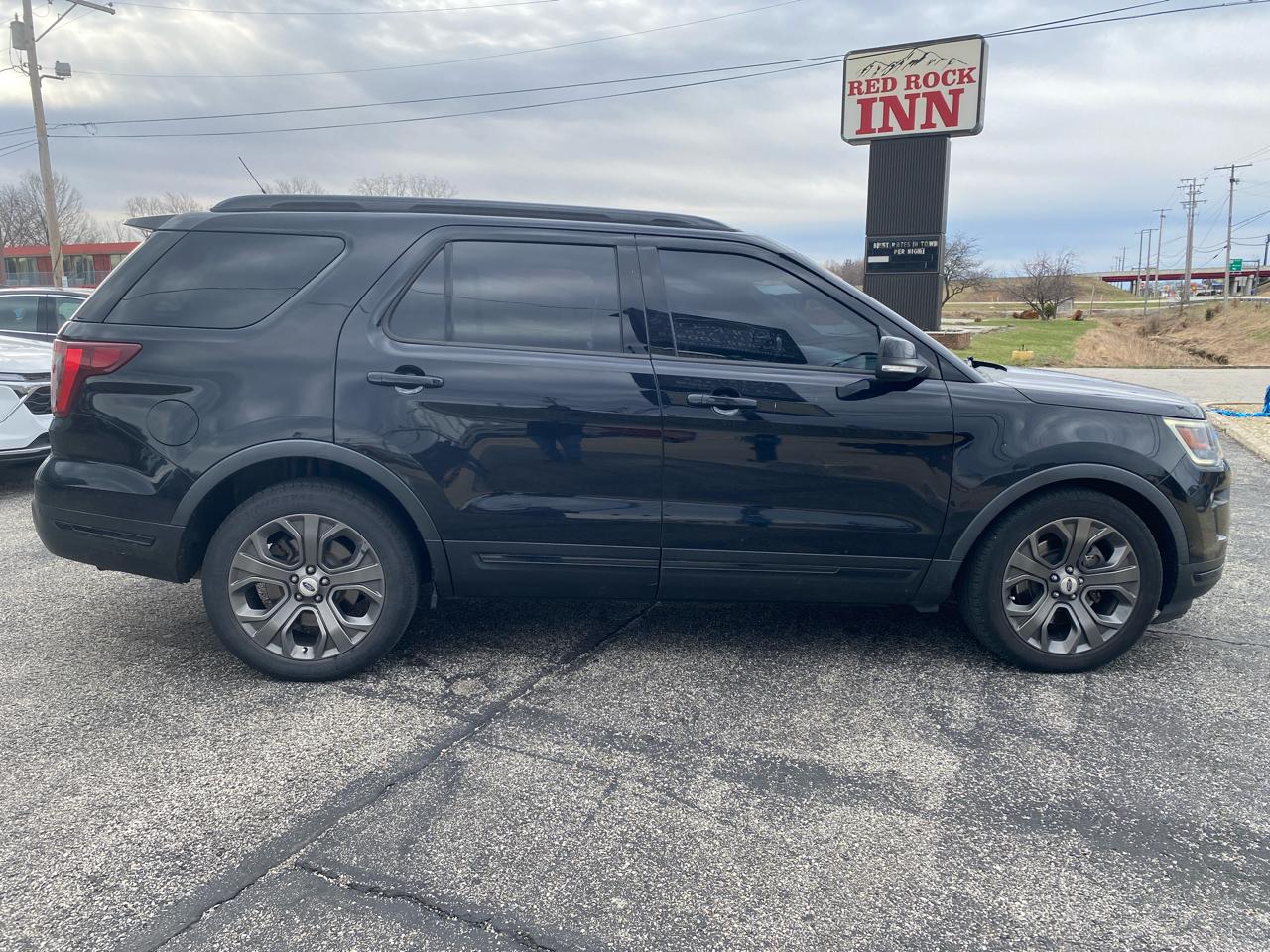 Ford Explorer Sport 4D SUV 4WD 2018