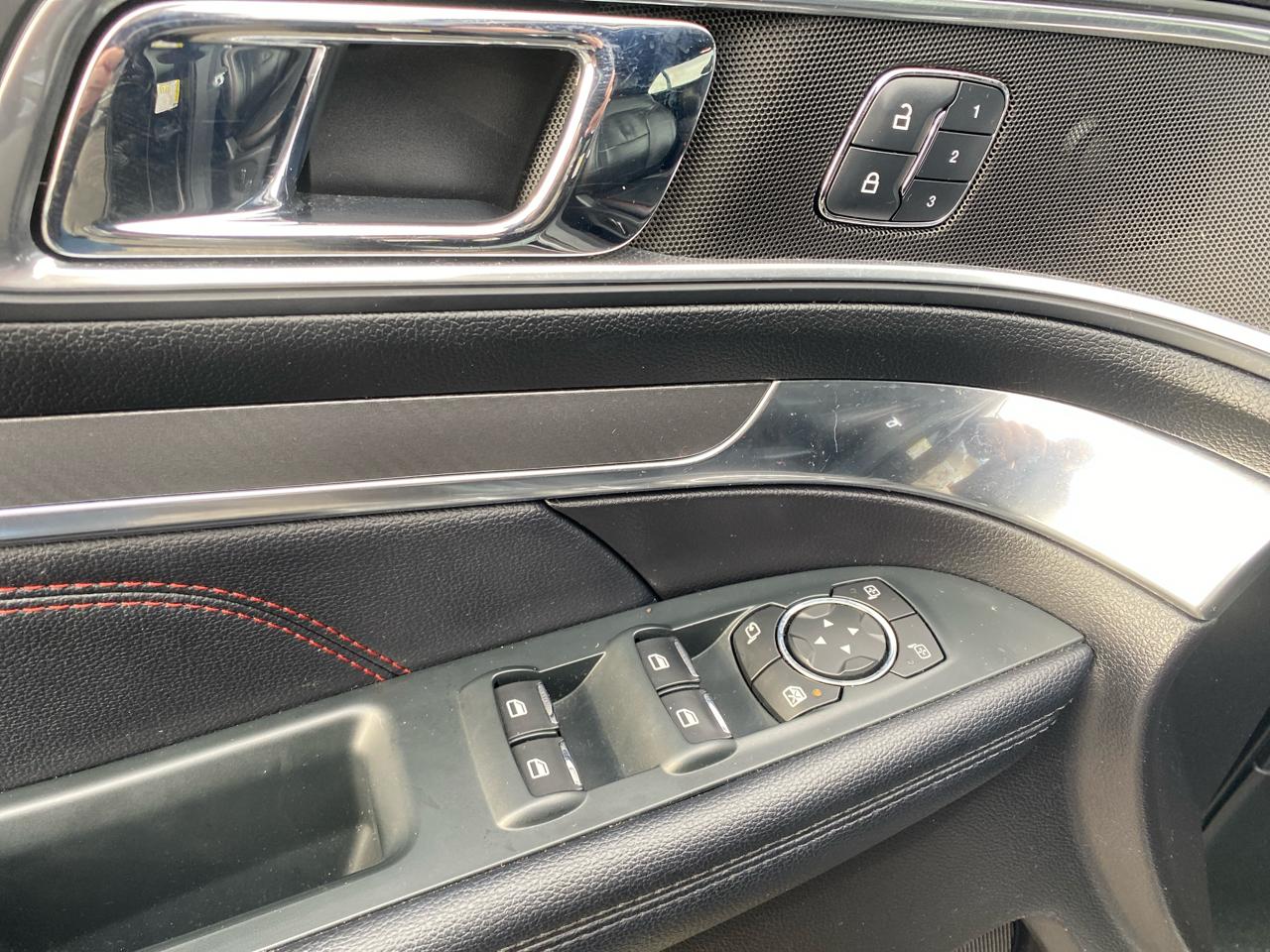 Ford Explorer Sport 4D SUV 4WD 2018