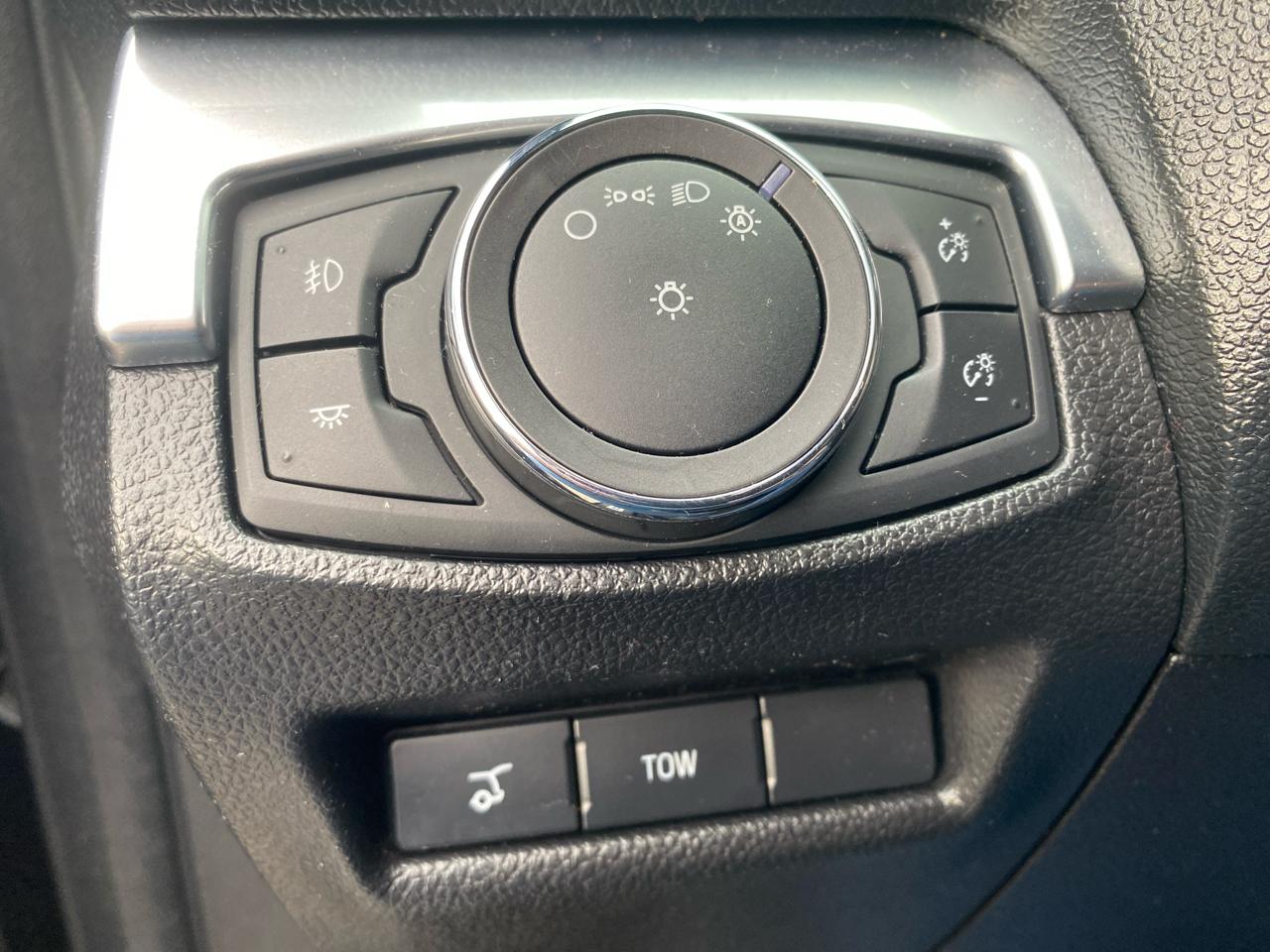 Ford Explorer Sport 4D SUV 4WD 2018