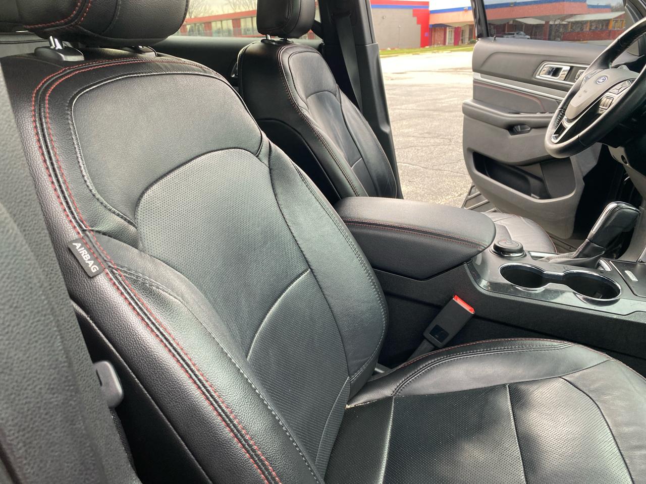 Ford Explorer Sport 4D SUV 4WD 2018