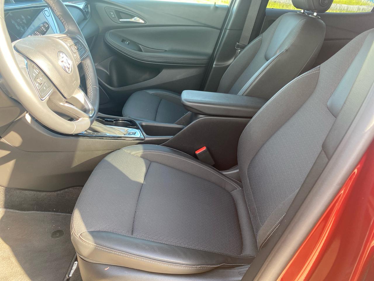 Buick Encore GX FWD 4dr Sport Touring 2022
