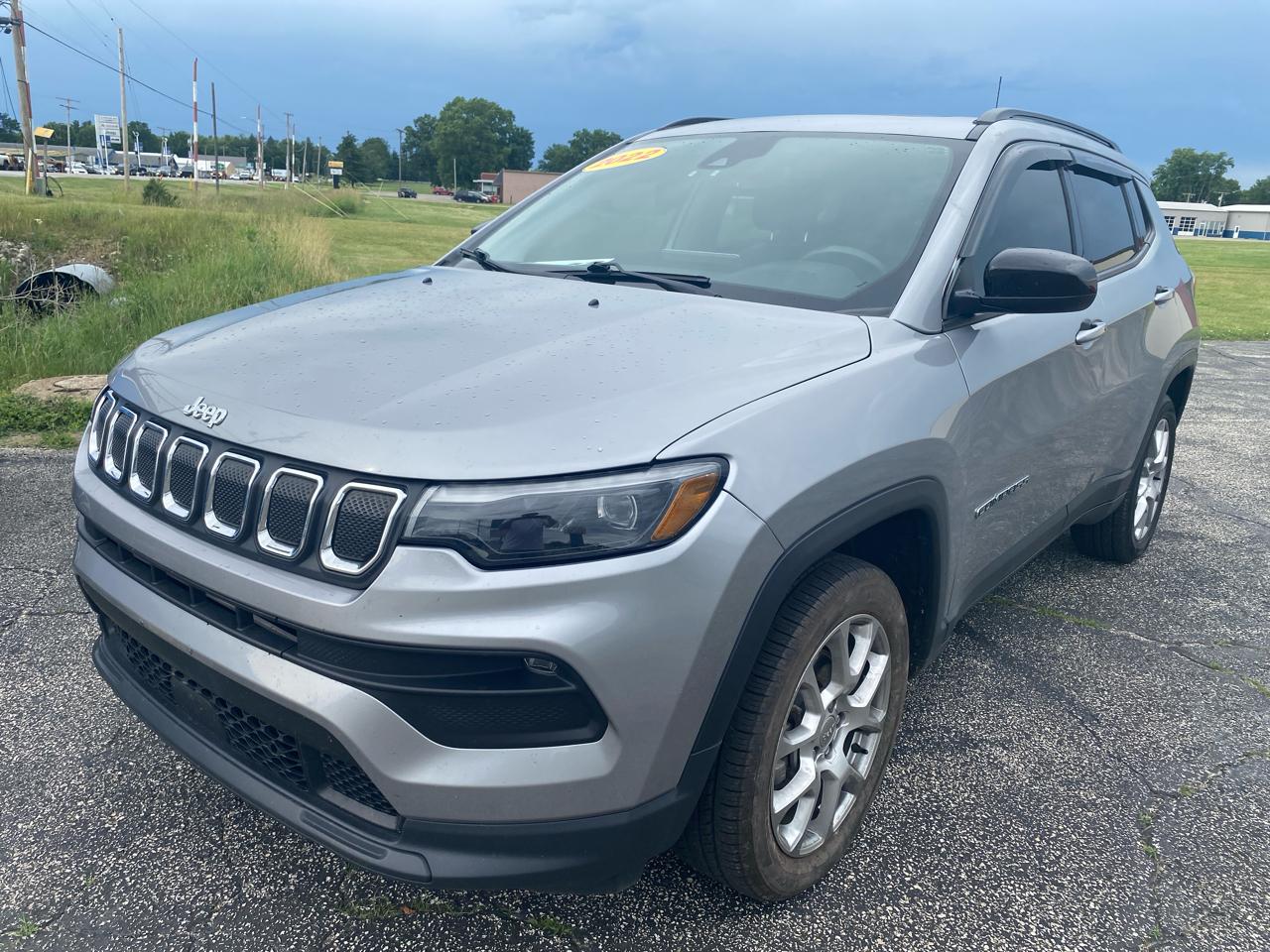 Jeep Compass Latitude LUX 4D SUV 4WD 2022