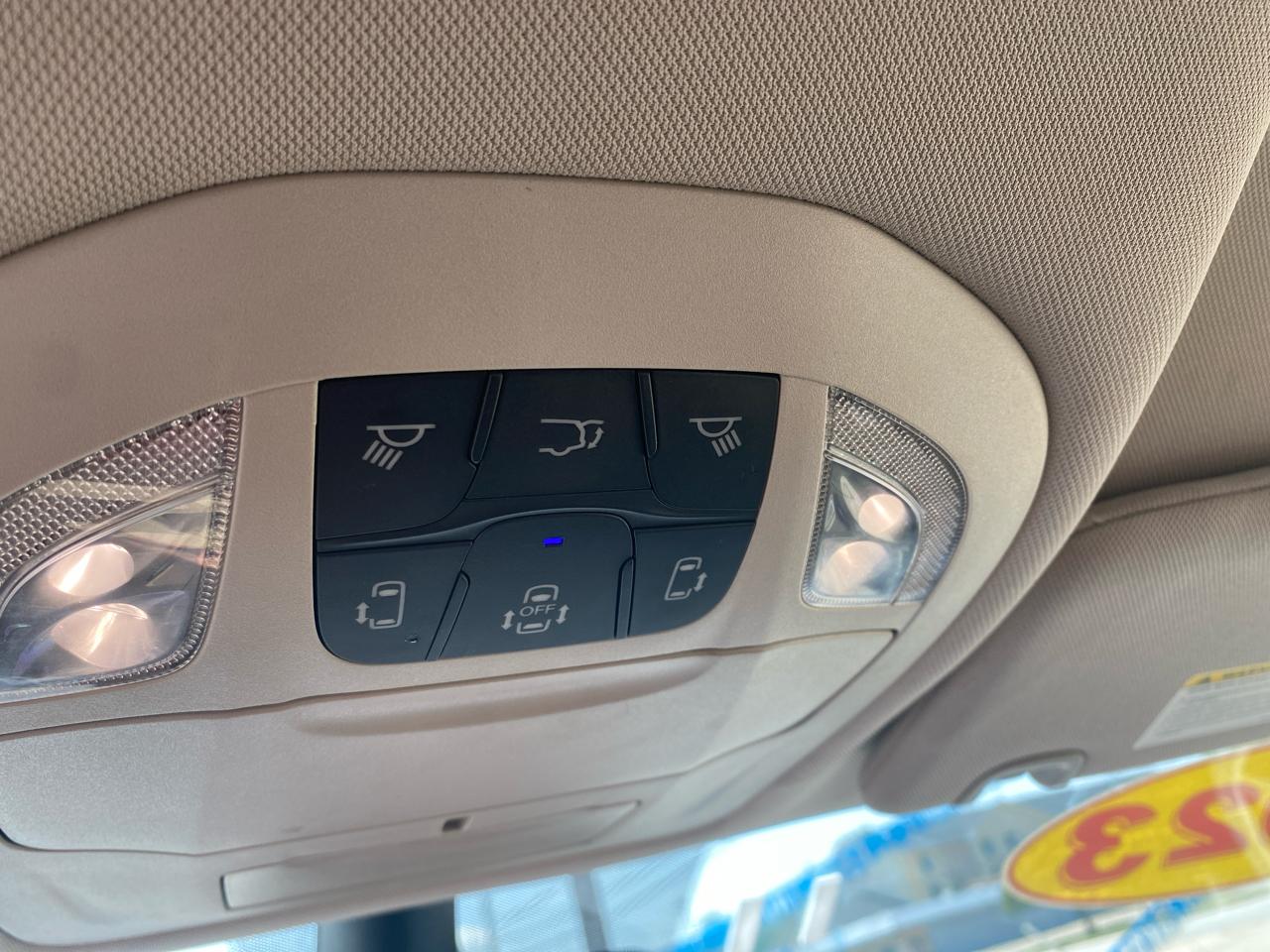 Chrysler Pacifica Hybrid Touring L FWD 2023