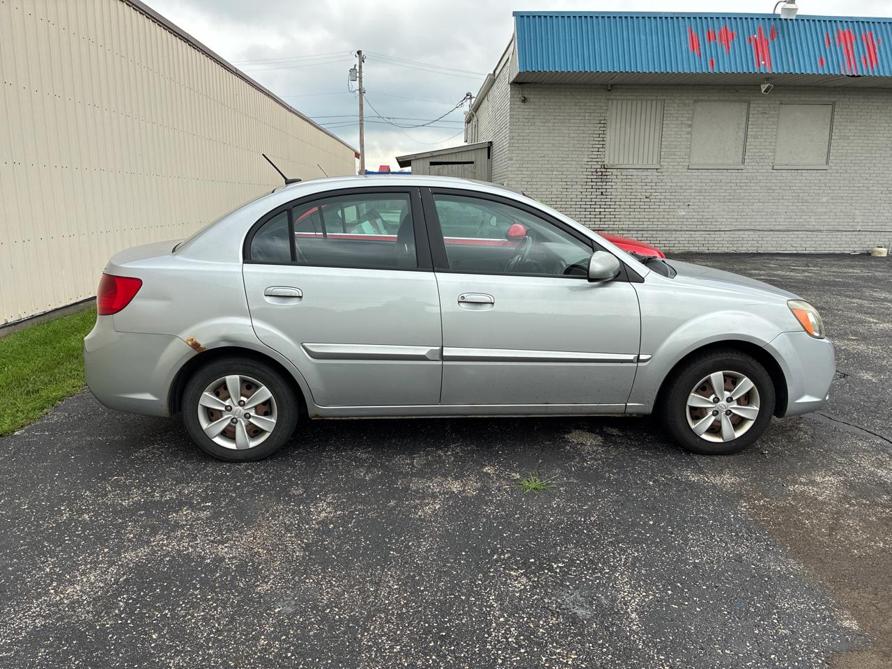 Kia Rio 4dr Sdn LX 2011
