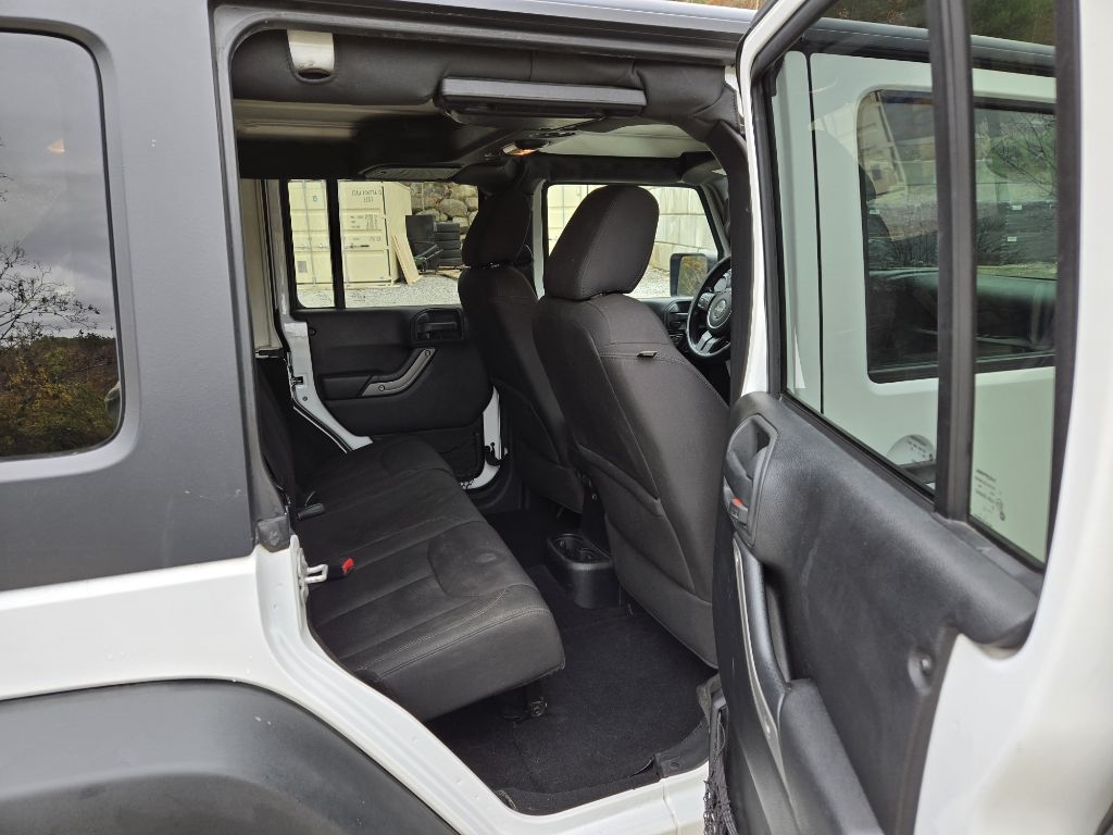 Jeep Wrangler Unlimited Sport 4WD 2015 Jeep Wrangler Unlimited Sport 4WD 2015