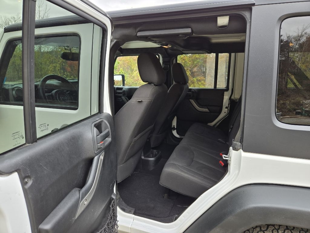 Jeep Wrangler Unlimited Sport 4WD 2015 Jeep Wrangler Unlimited Sport 4WD 2015