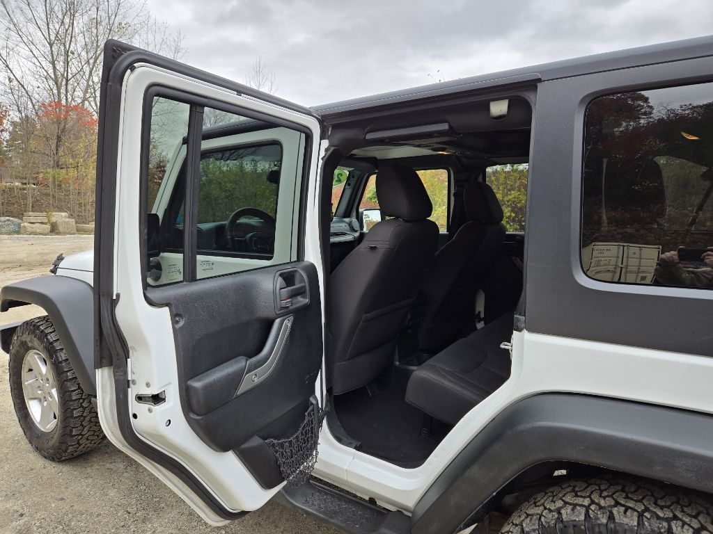 Jeep Wrangler Unlimited Sport 4WD 2015 Jeep Wrangler Unlimited Sport 4WD 2015