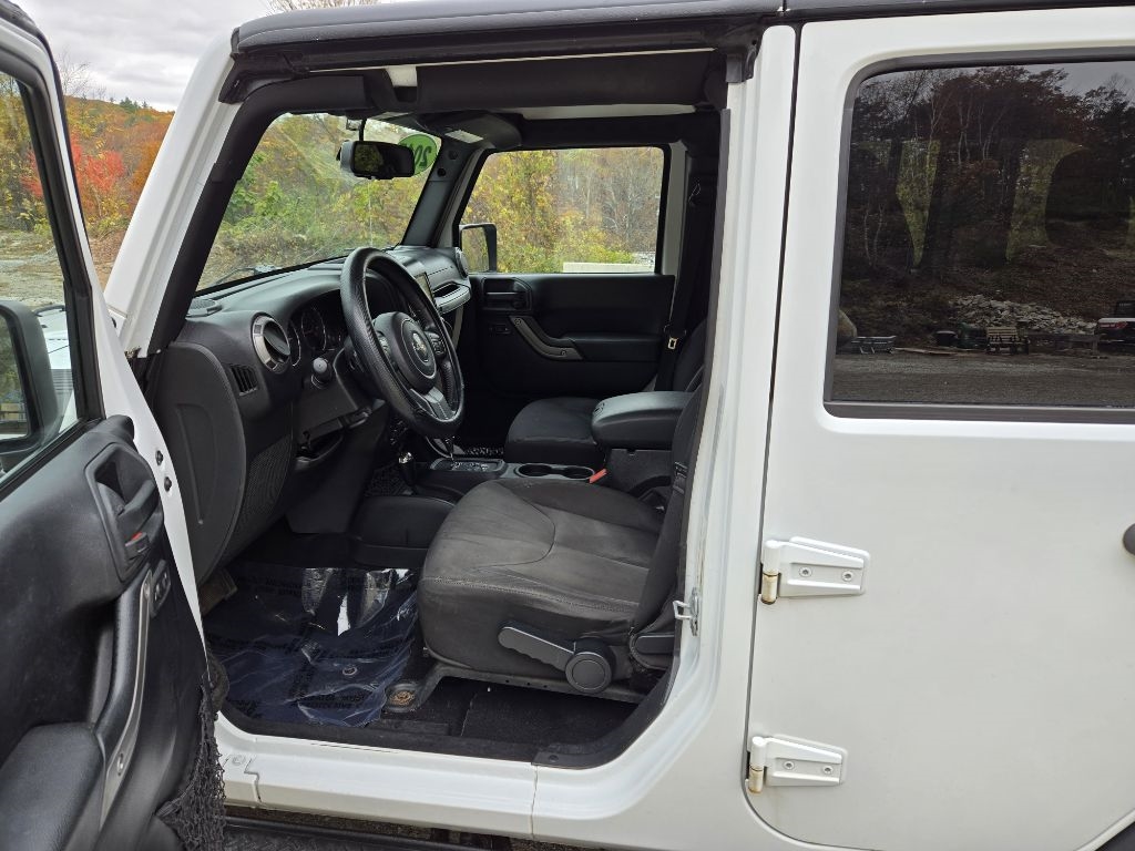 Jeep Wrangler Unlimited Sport 4WD 2015 Jeep Wrangler Unlimited Sport 4WD 2015