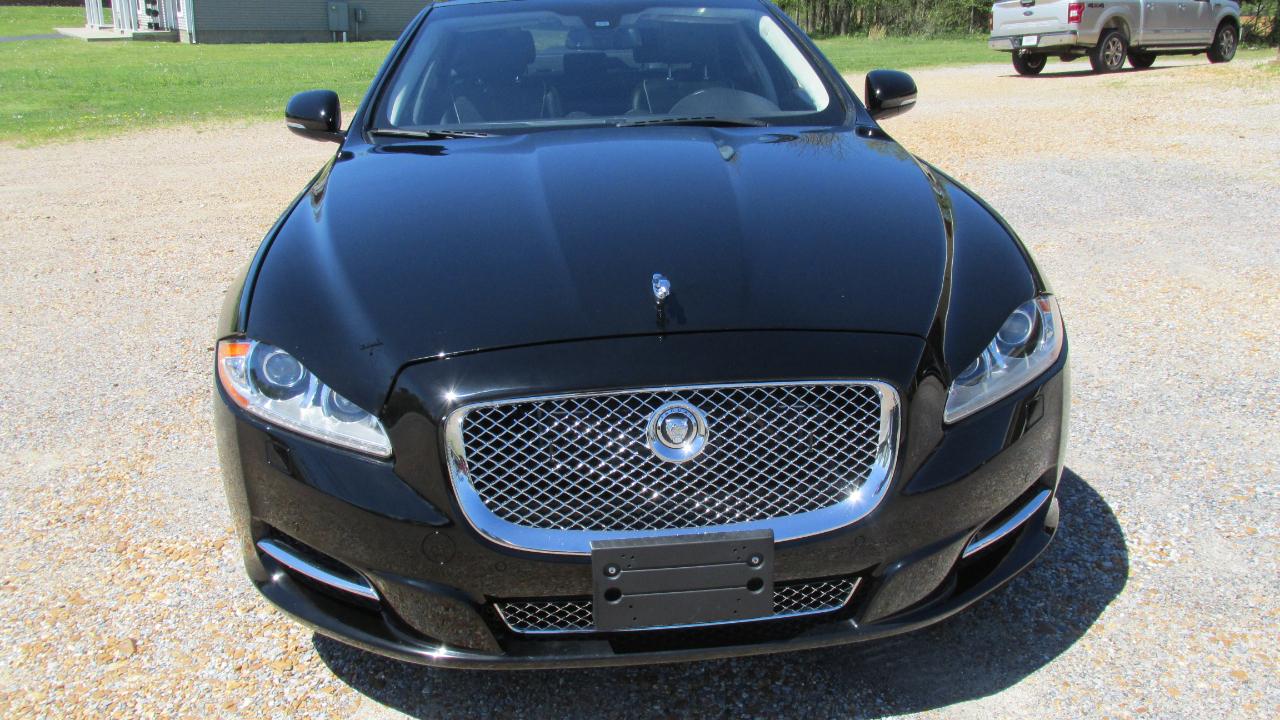 Jaguar XJL  2011