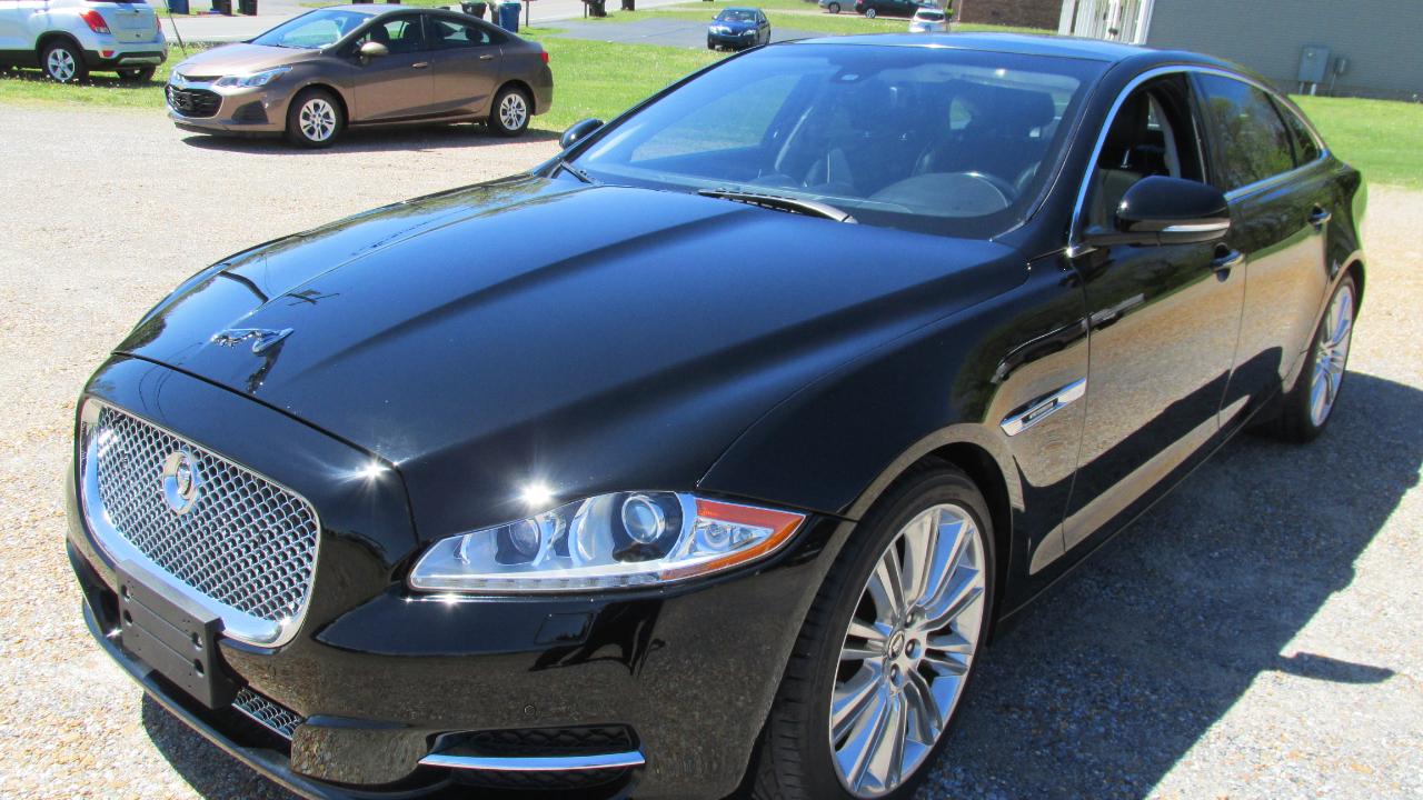 Jaguar XJL  2011