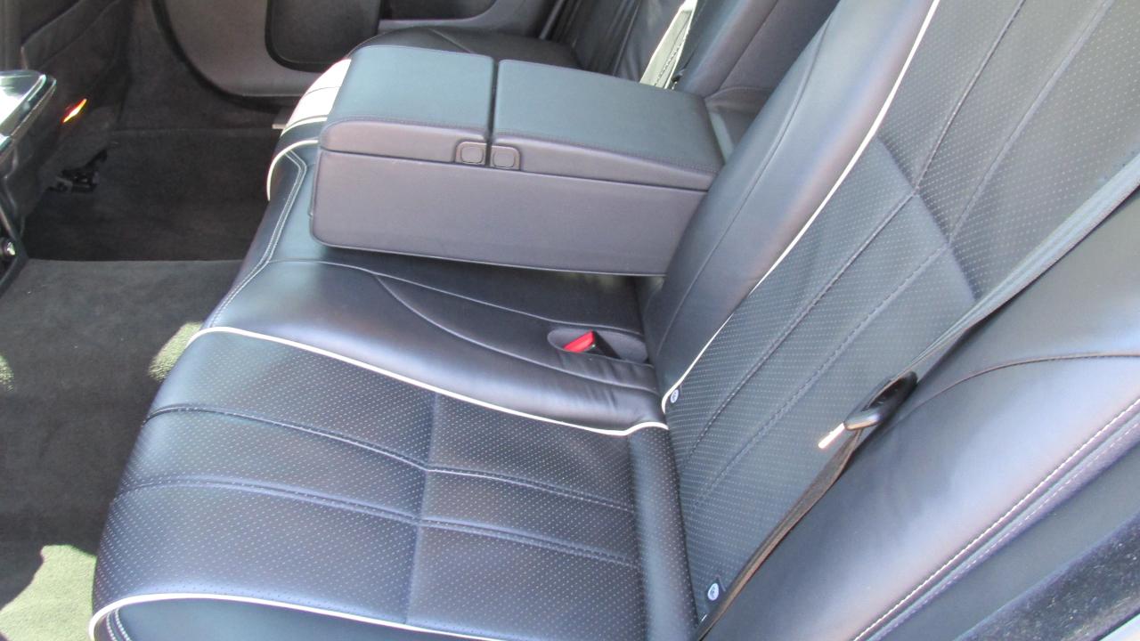 Jaguar XJL  2011