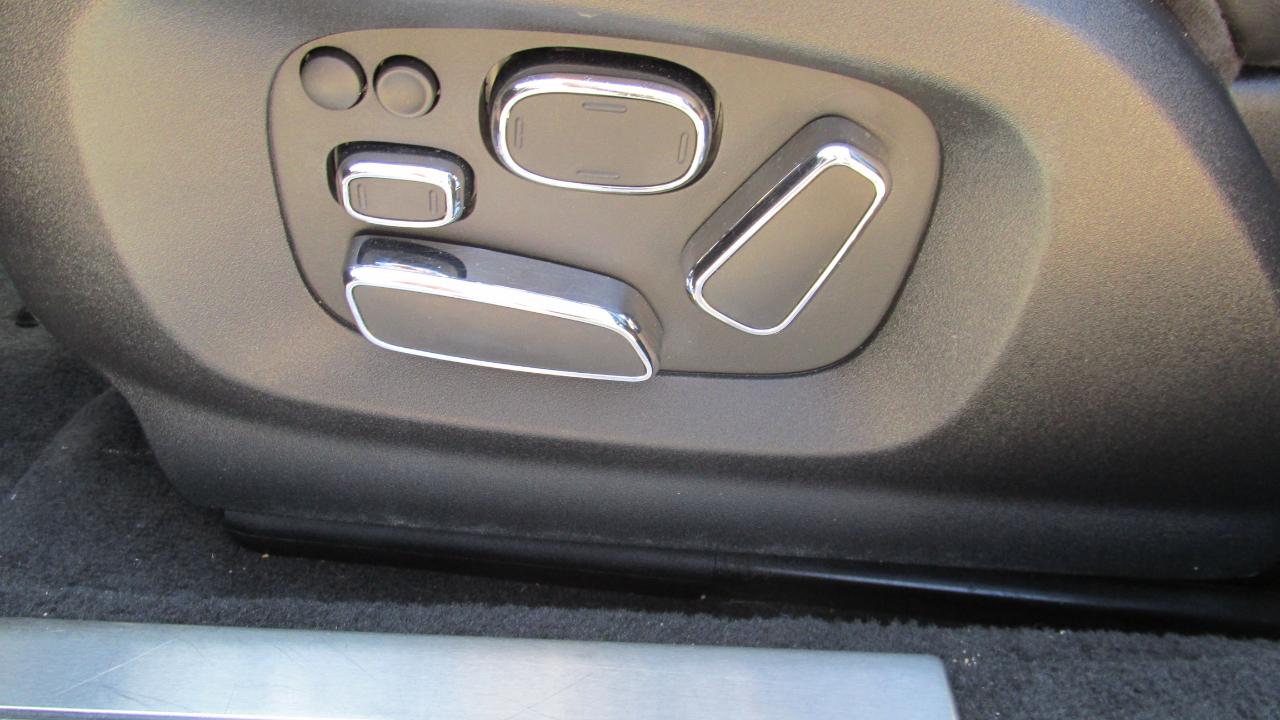 Jaguar XJL  2011