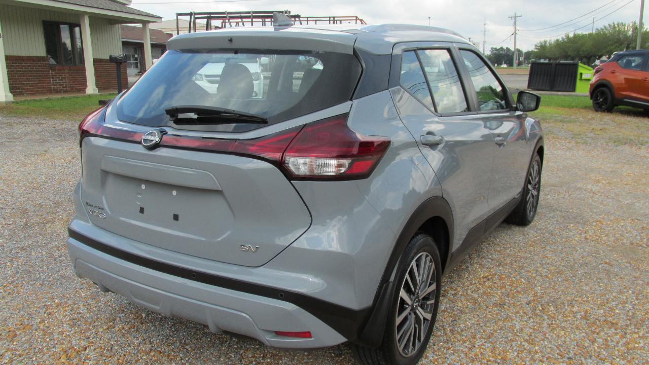 Nissan Kicks SV 2024