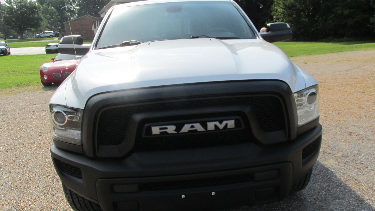 RAM 1500 Classic Tradesman Crew Cab SWB 4WD 2023