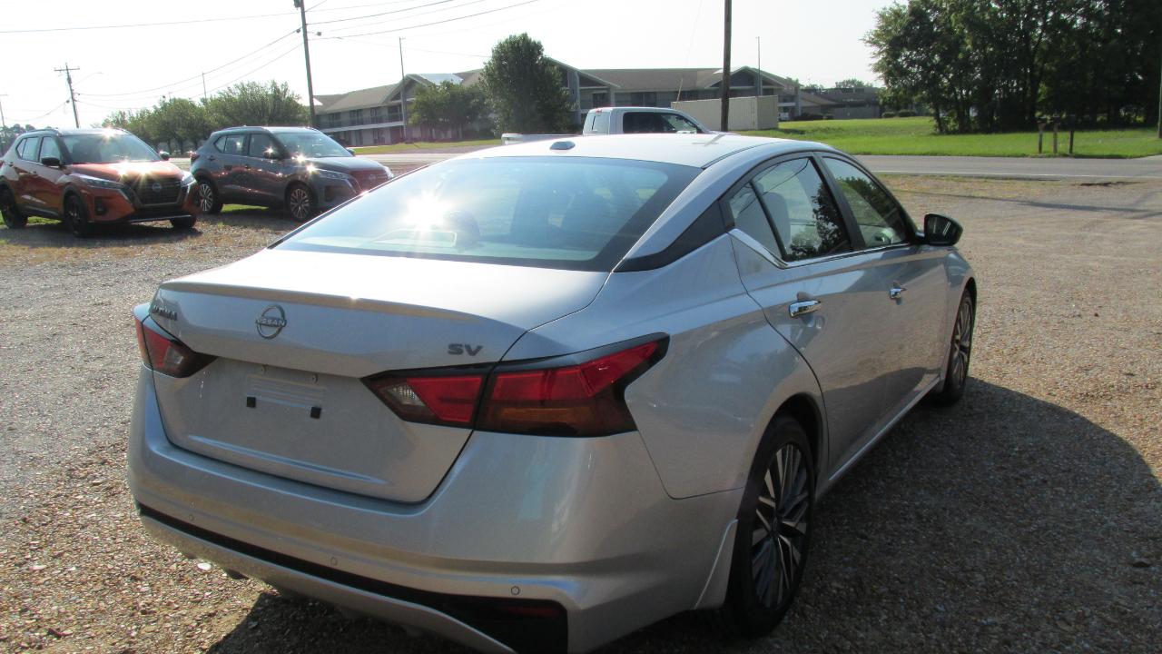 Nissan Altima 2.5 SV 2024