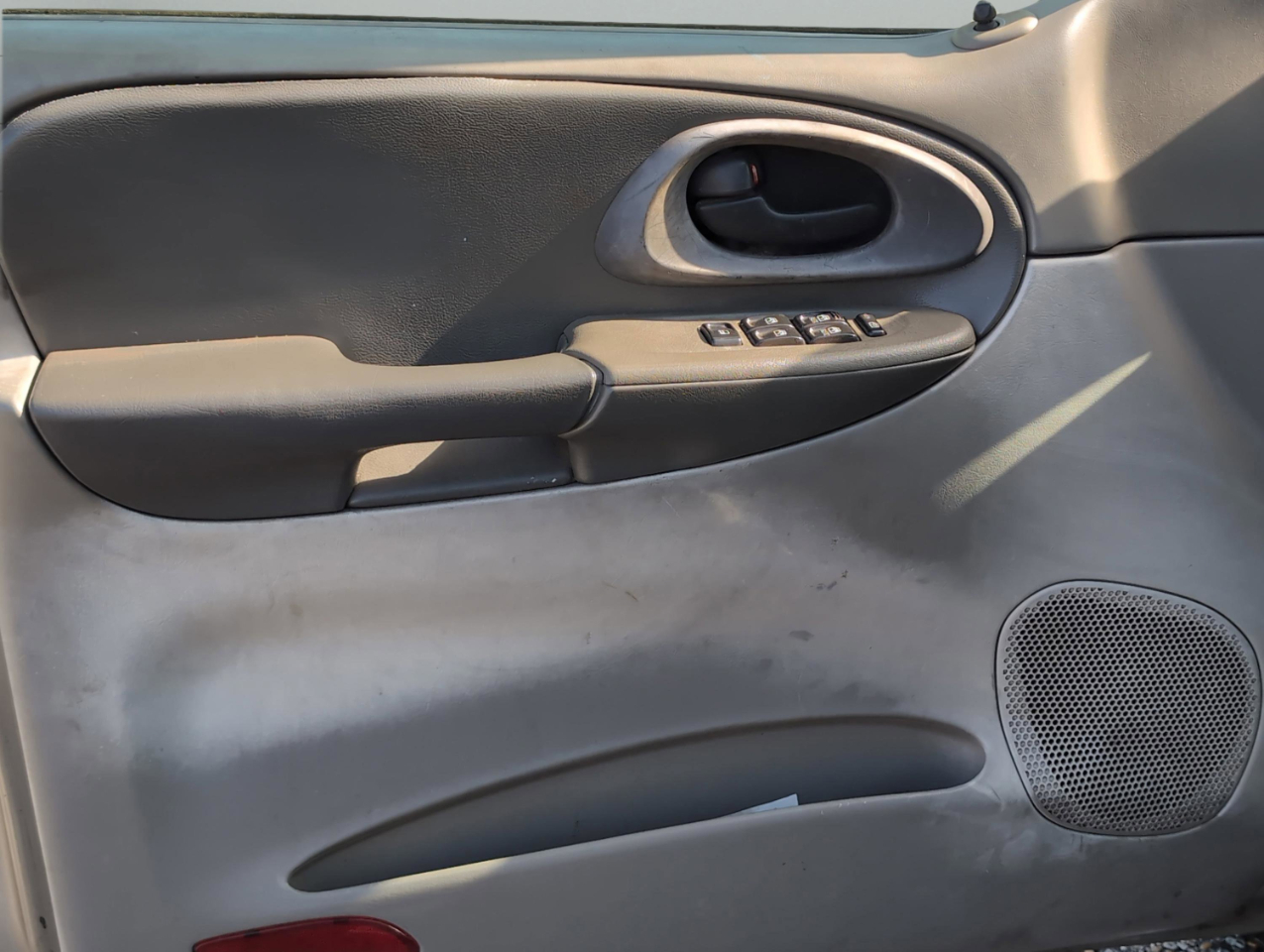 Chevrolet TrailBlazer EXT LS 2WD 2003