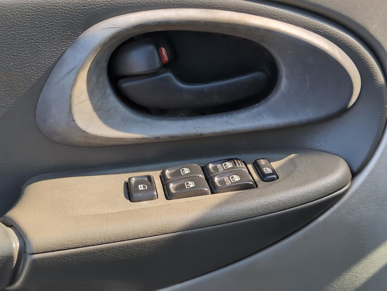 Chevrolet TrailBlazer EXT LS 2WD 2003