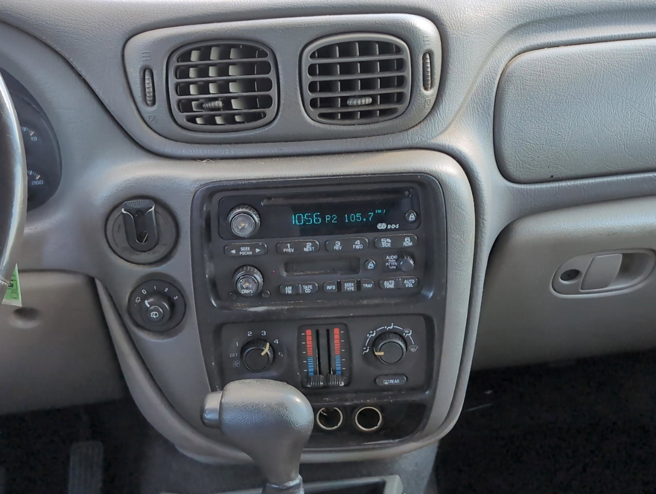 Chevrolet TrailBlazer EXT LS 2WD 2003