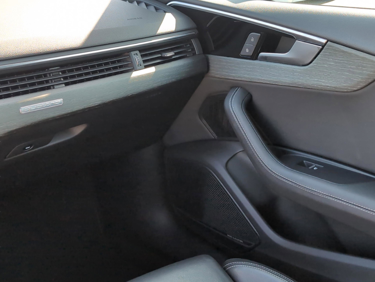 Audi A5 Premium S line 45 TFSII quattro 2024