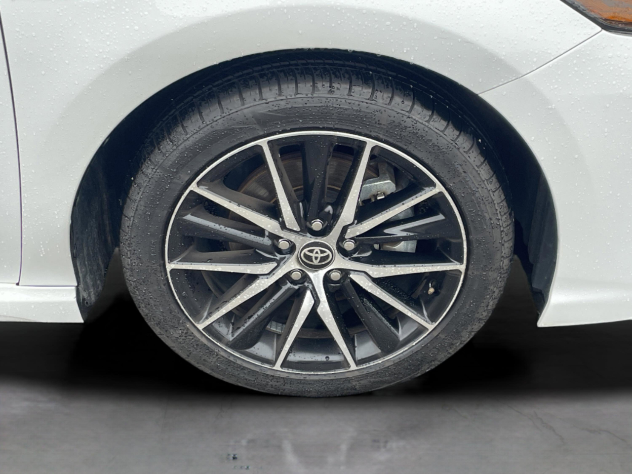 Toyota Camry SE 2024