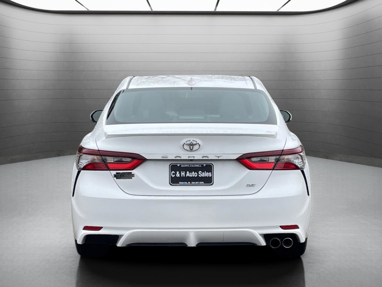 Toyota Camry SE 2024