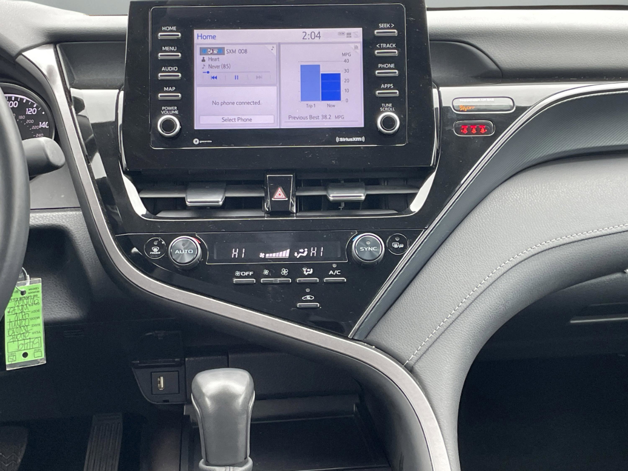 Toyota Camry SE 2024