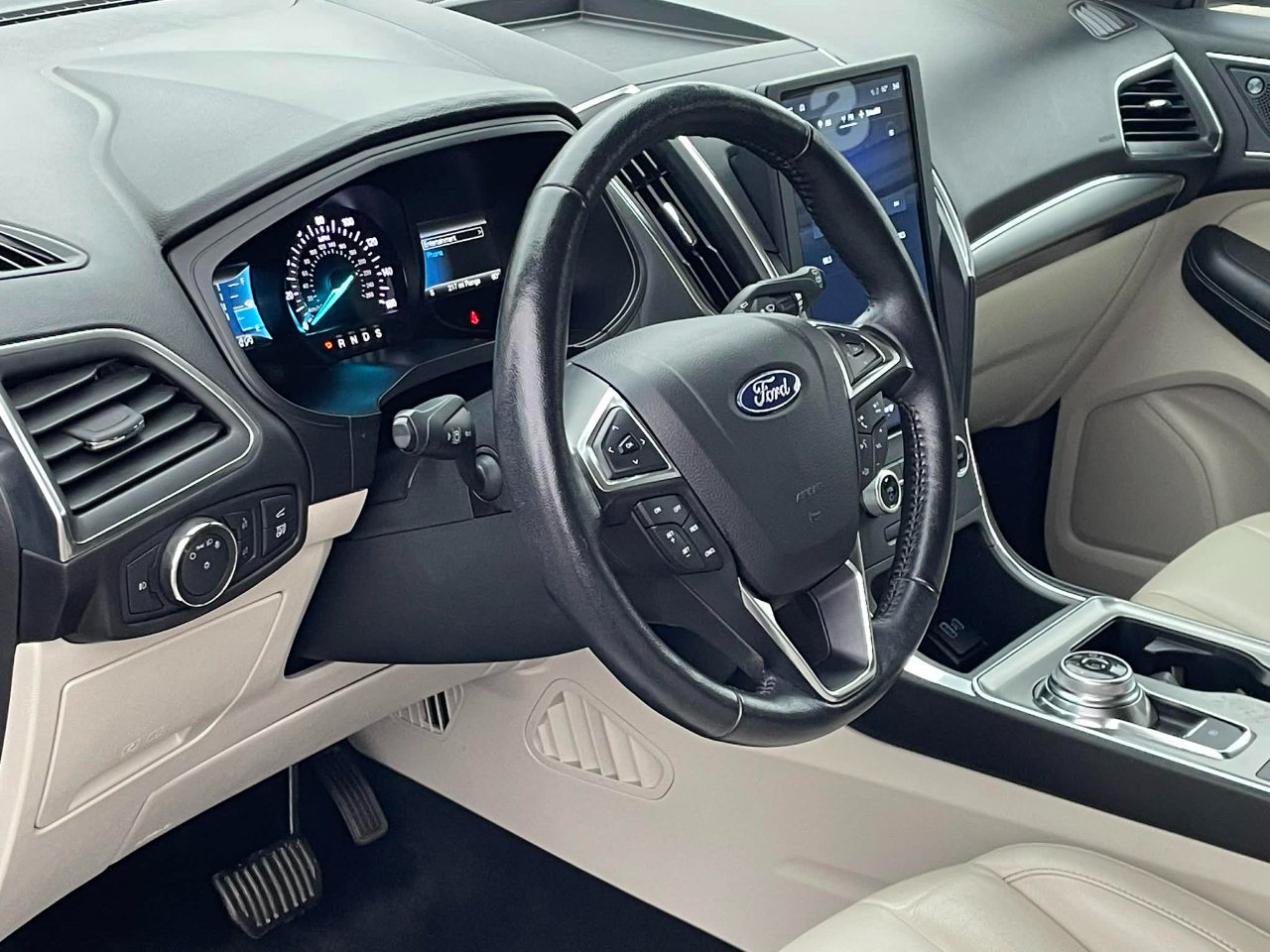 Ford Edge Titanium AWD 2022