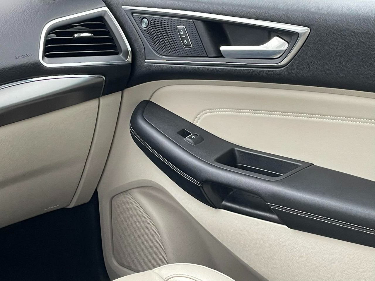 Ford Edge Titanium AWD 2022