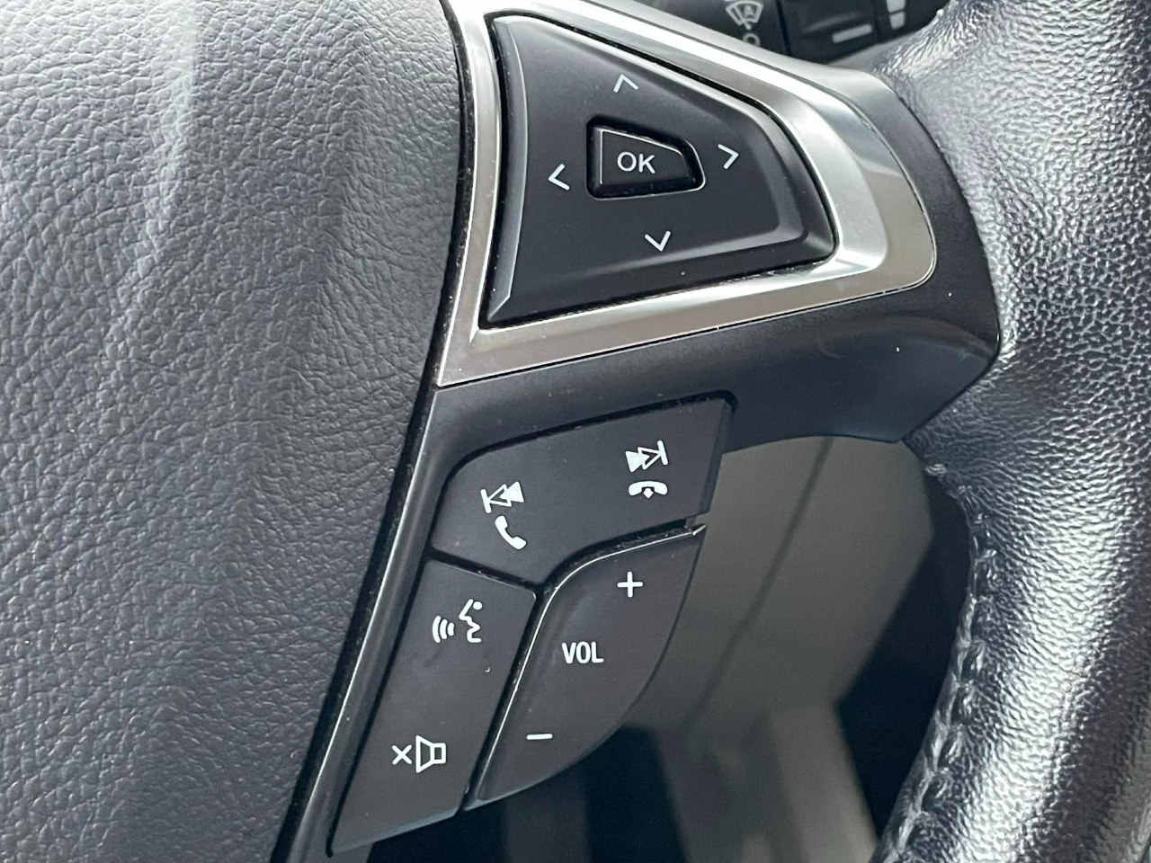 Ford Edge Titanium AWD 2022