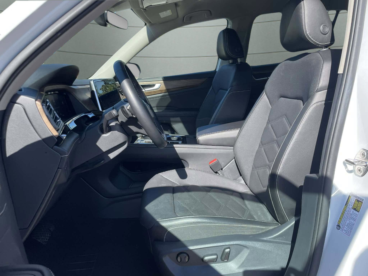 Volkswagen Atlas SE w/Technology 2025