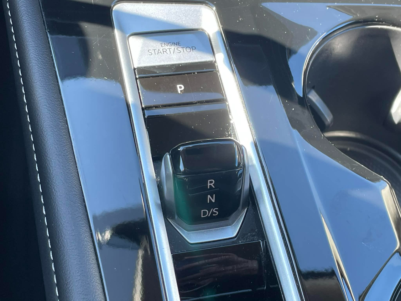 Volkswagen Atlas SE w/Technology 2025