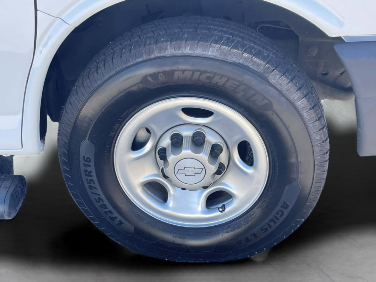 Chevrolet Express LS 2500 2016