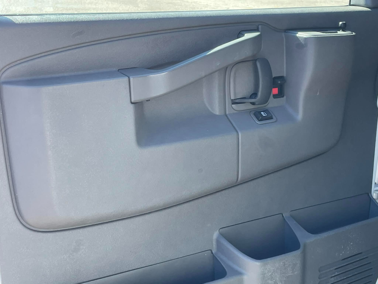 Chevrolet Express LS 2500 2016