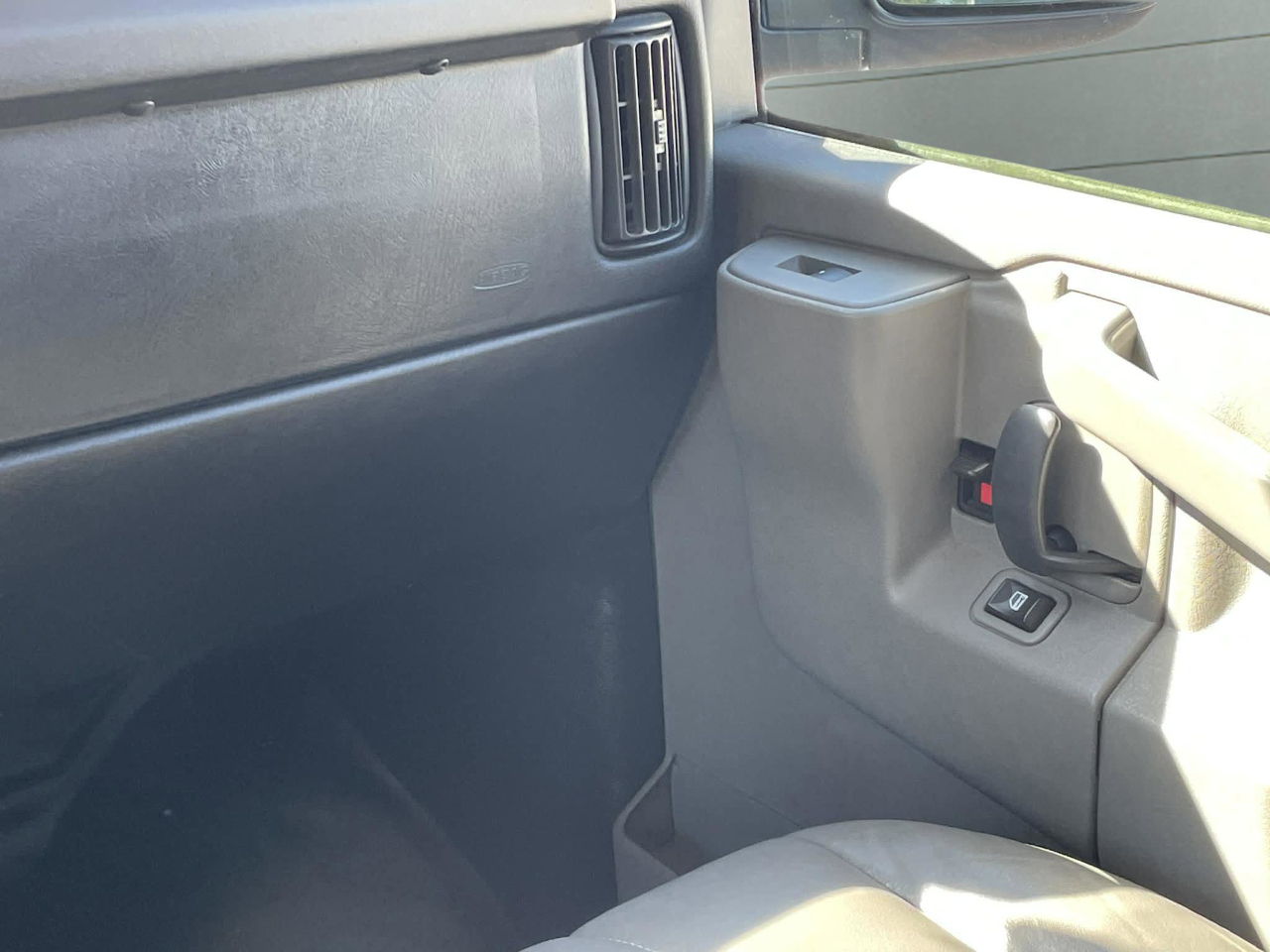 Chevrolet Express LS 2500 2016