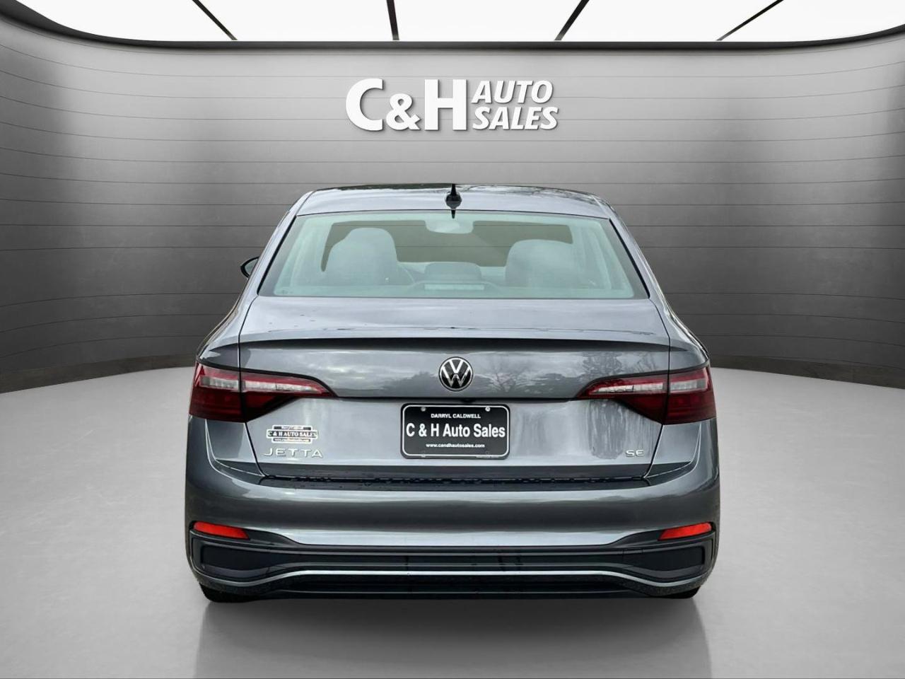 Volkswagen Jetta SE 2024