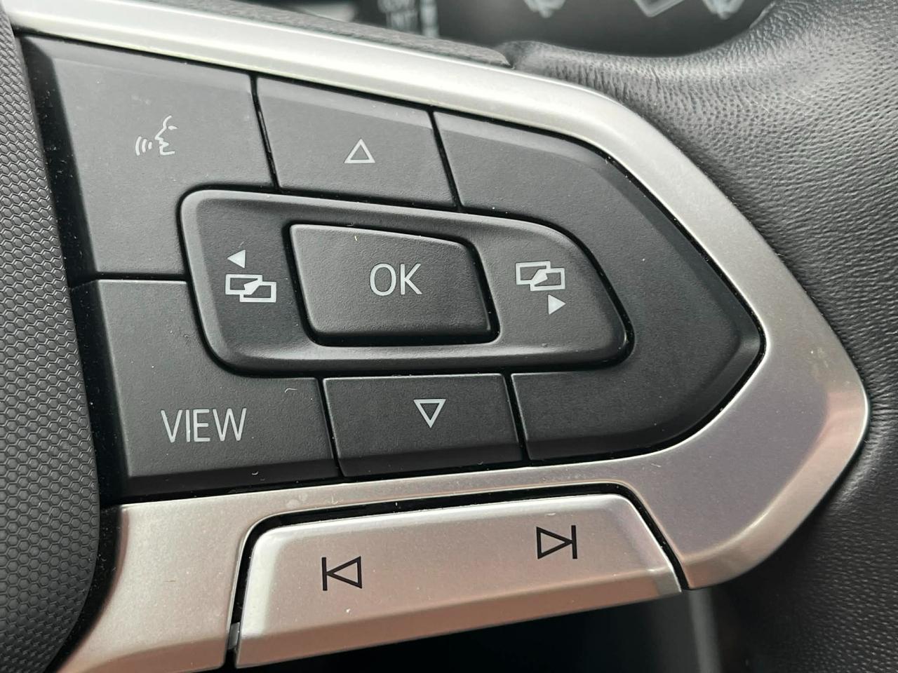 Volkswagen Jetta SE 2024