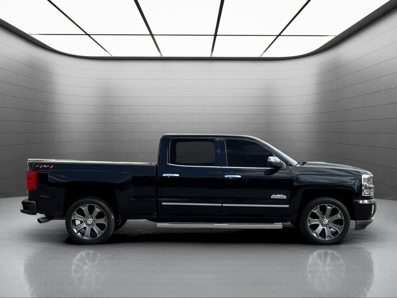 Chevrolet Silverado 1500 High Country Crew Cab Short Box 4WD 2018