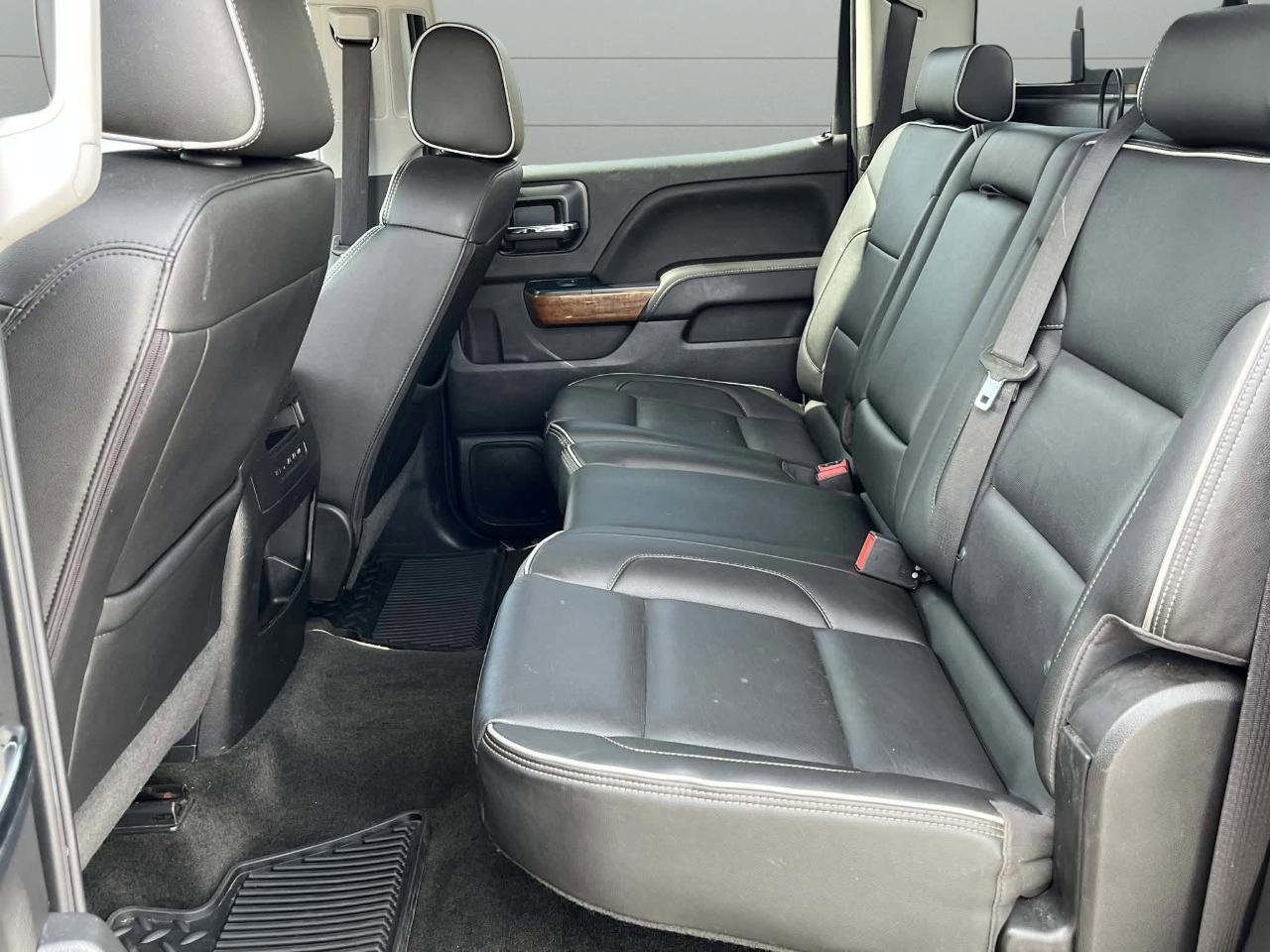 Chevrolet Silverado 1500 High Country Crew Cab Short Box 4WD 2018