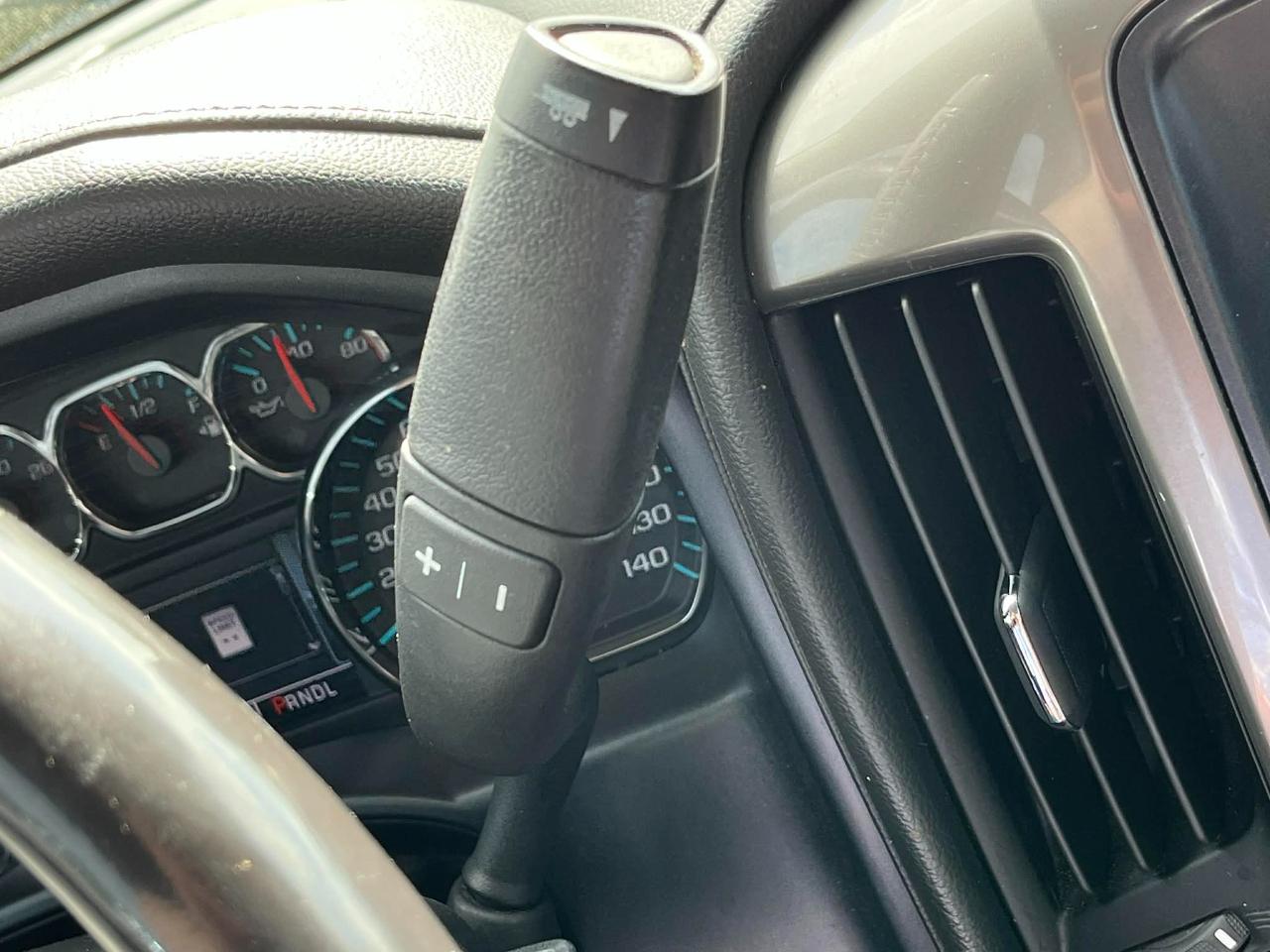 Chevrolet Silverado 1500 High Country Crew Cab Short Box 4WD 2018