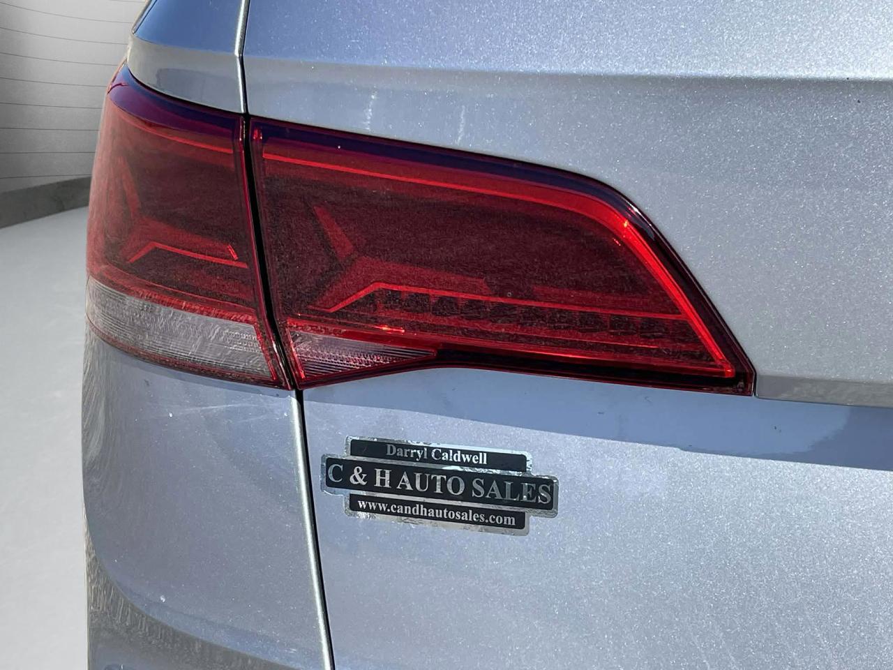 Volkswagen Taos S 2024