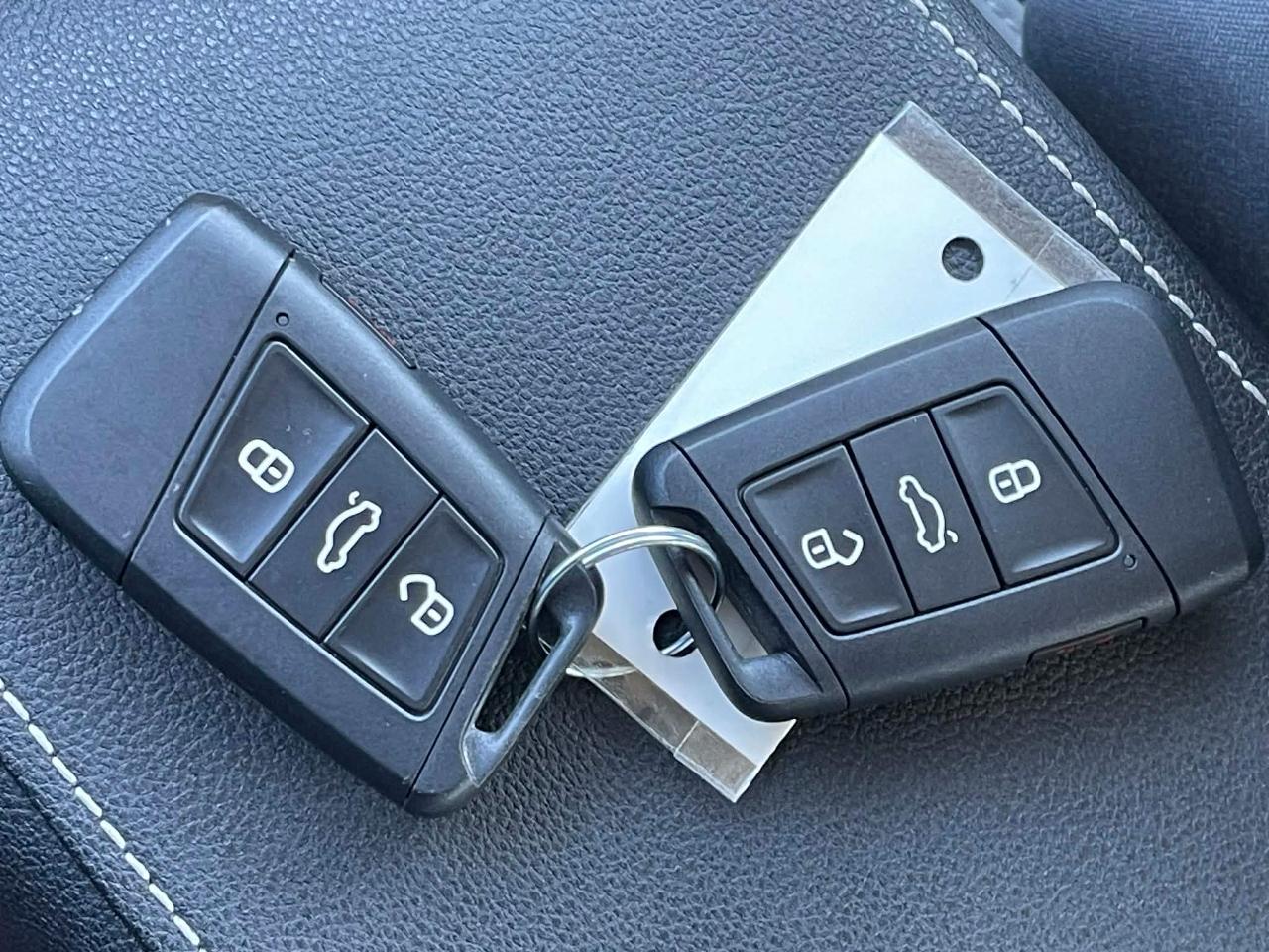 Volkswagen Taos S 2024