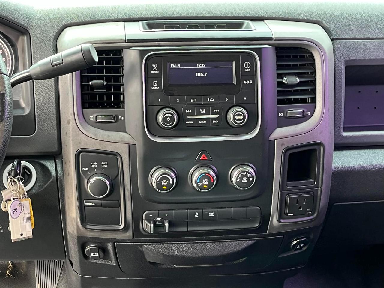 RAM 1500 SSV Crew Cab SWB 4WD 2015