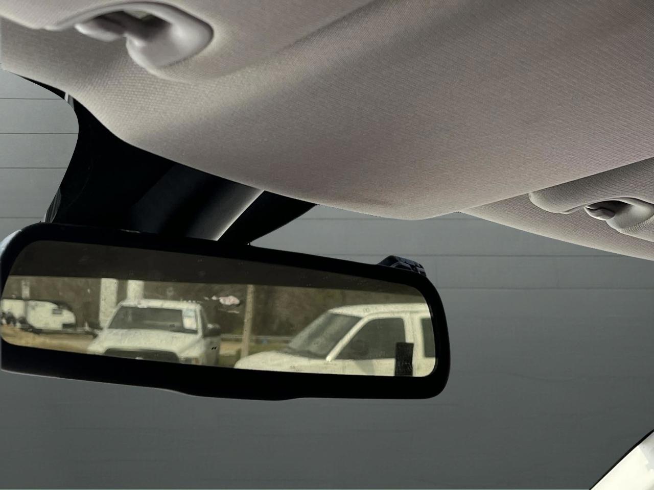 RAM 1500 SSV Crew Cab SWB 4WD 2015