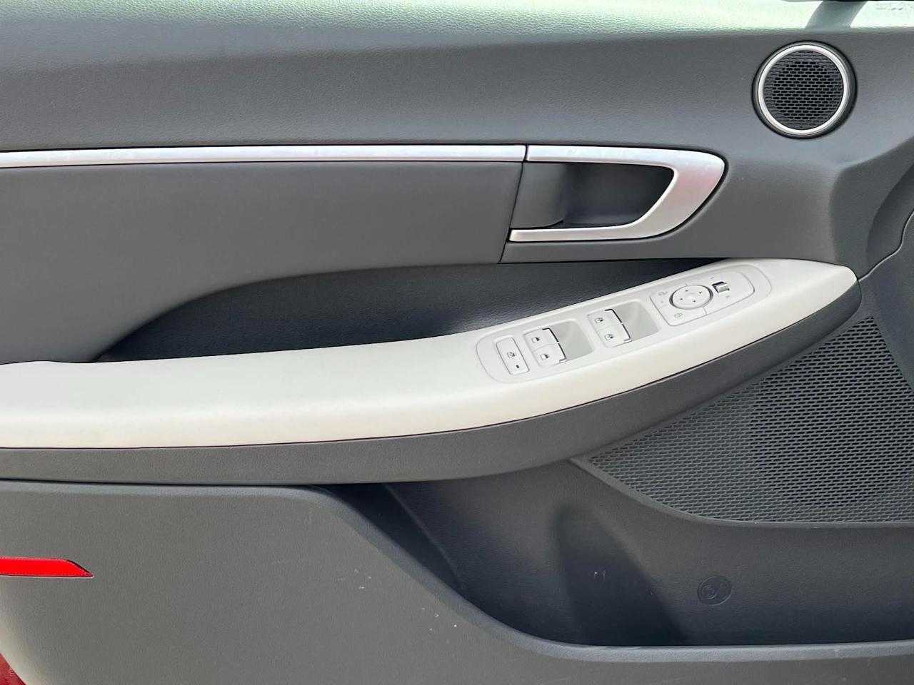 Hyundai Sonata SEL 2025