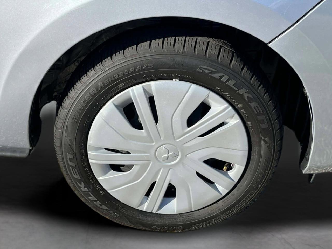 Mitsubishi Mirage G4 ES 6M 2024