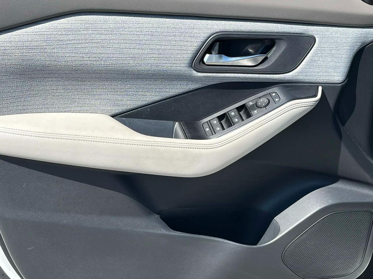 Nissan Rogue SV 2023