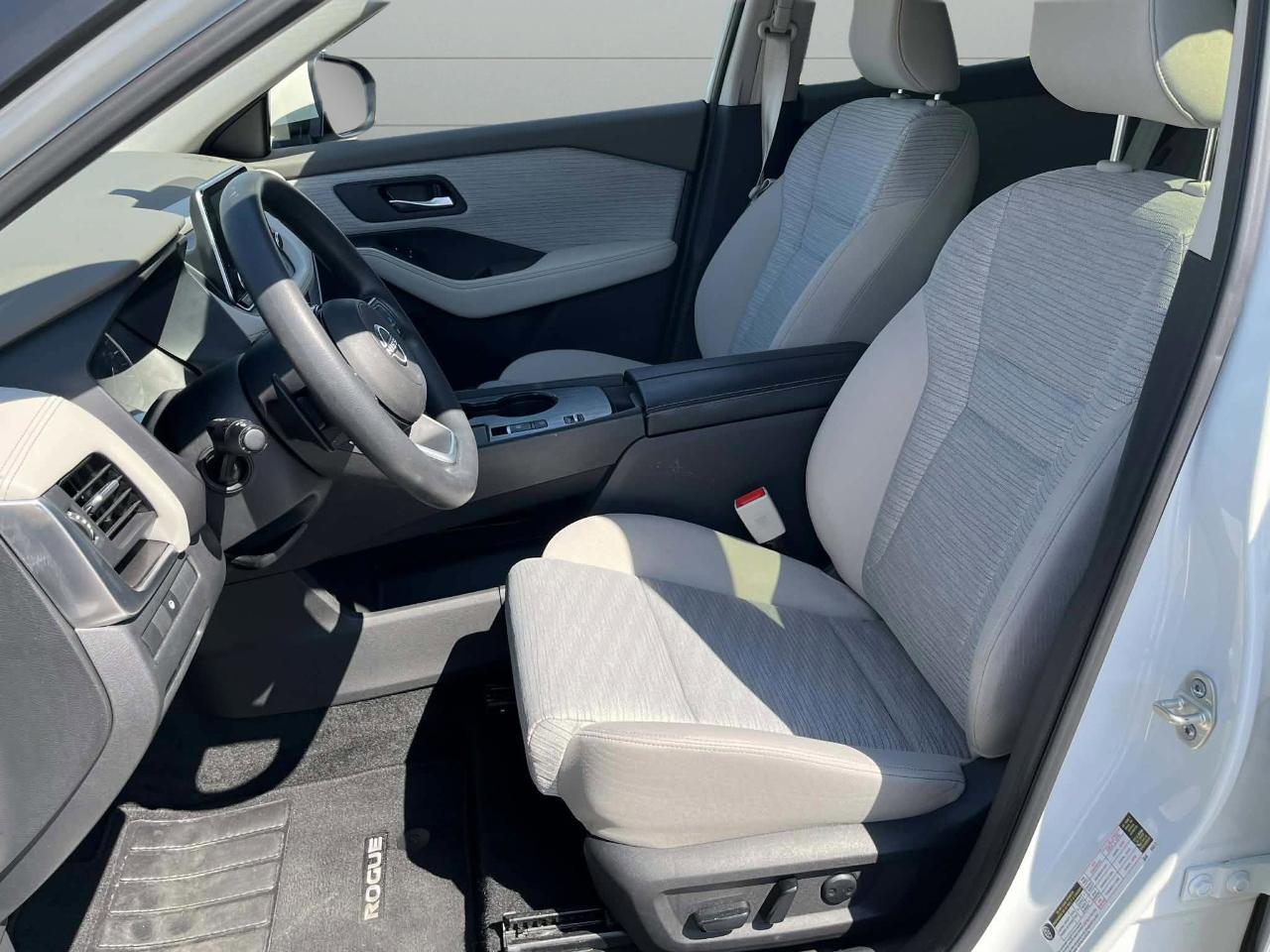 Nissan Rogue SV 2023