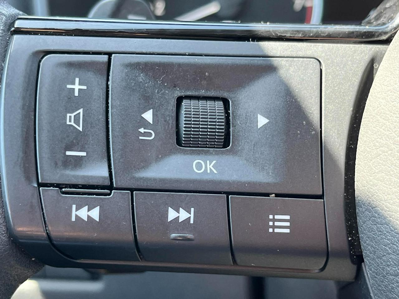 Nissan Rogue SV 2023