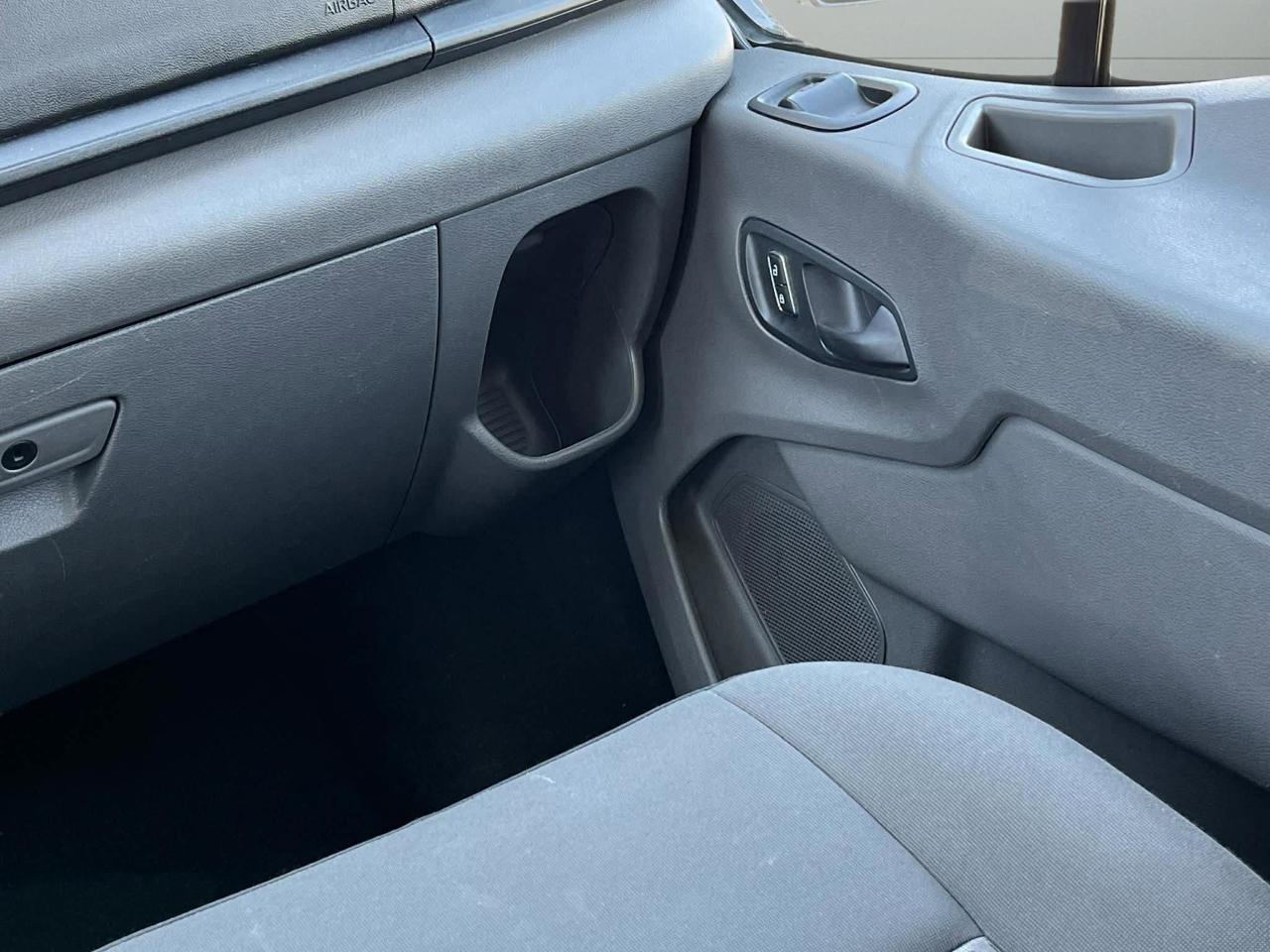 Ford Transit 350 Wagon Low Roof XL w/Sliding Pass. 148-in. WB 2023