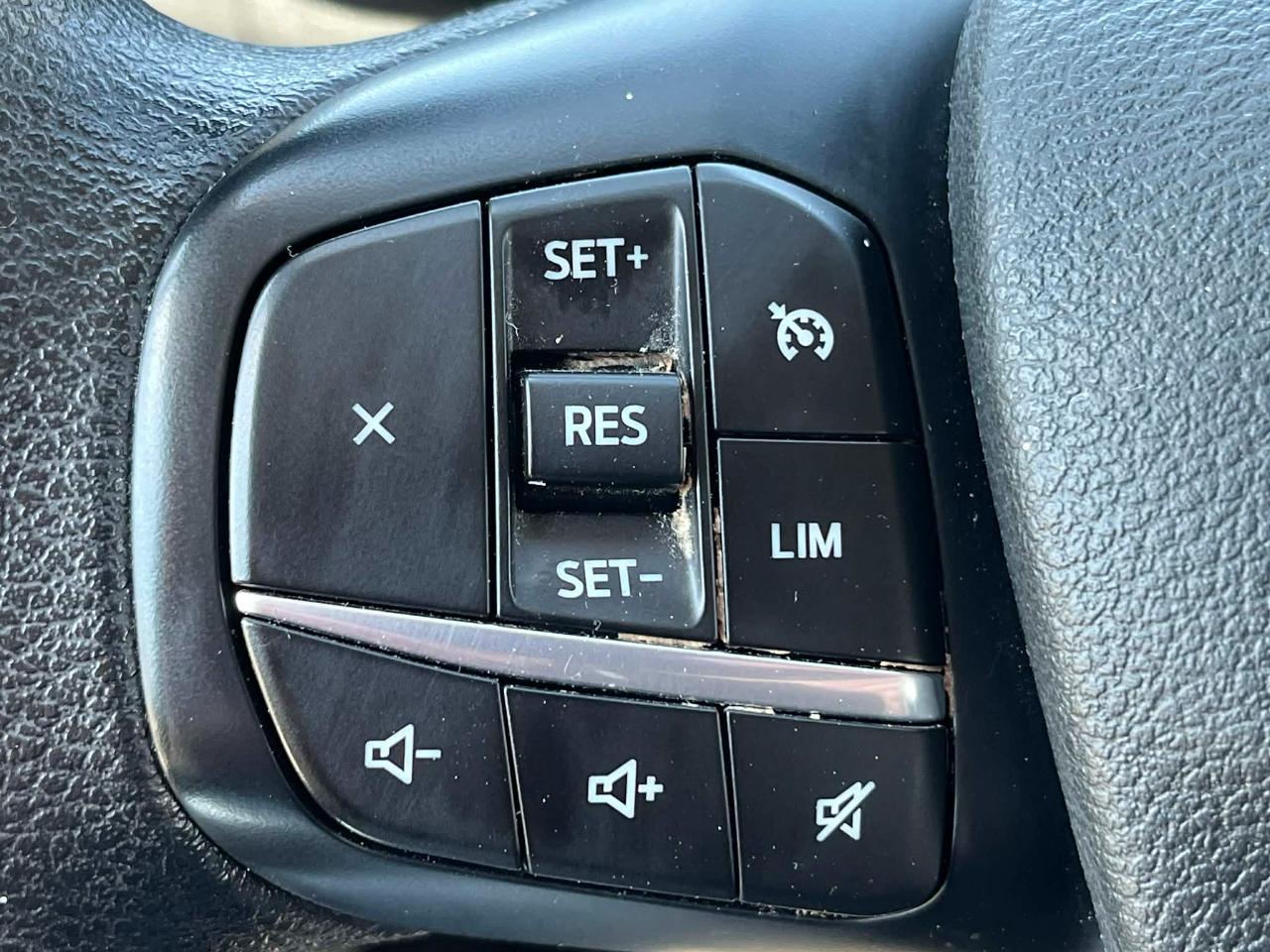 Ford Transit 350 Wagon Low Roof XL w/Sliding Pass. 148-in. WB 2023